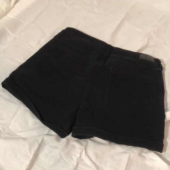 Black Midi Aeropostales Shorts - Picture 2 of 2